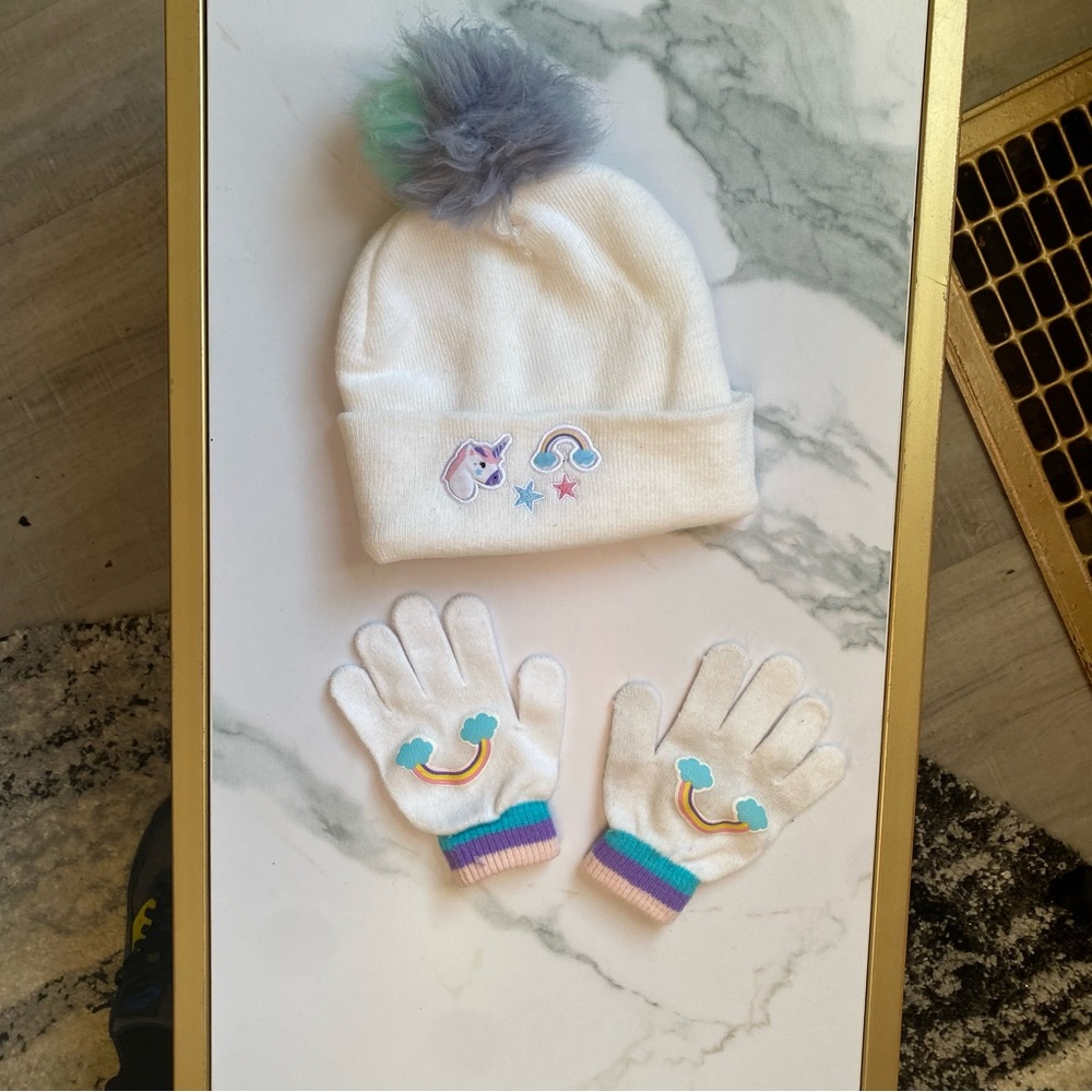 Kids hat and gloves set